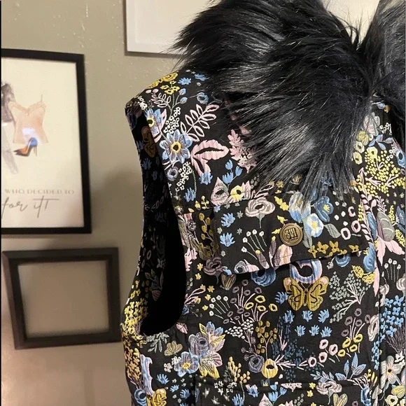 Sui by Anna Sui Colorful Tapestry Fur Vest L - Picture 7 of 17